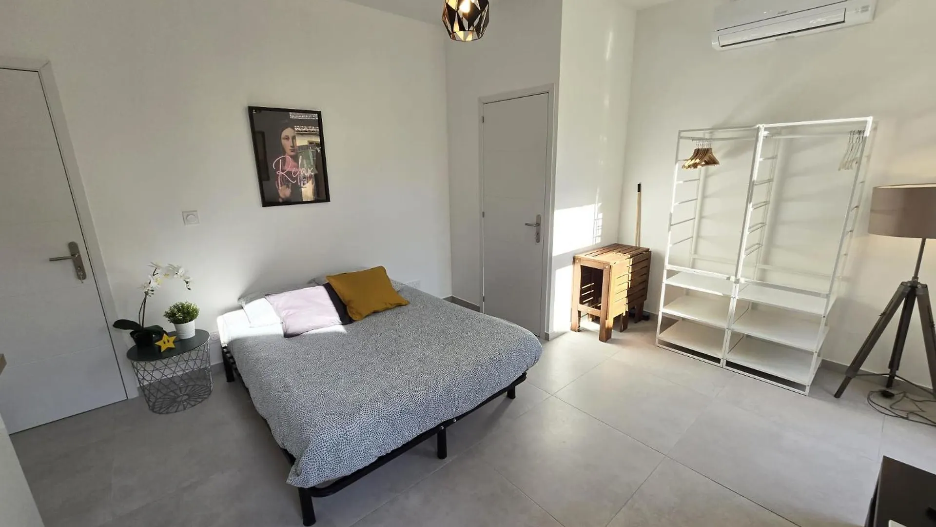 Gregbnb - Studio 23M2 - Climatise -10Min Gare - 5 Τουλόν 0*,  Γαλλία